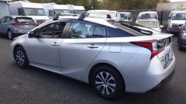 2019 Toyota Prius 4th Gen - Image 4 of 17