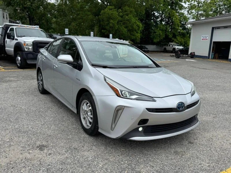 2019 Toyota Prius 4th Gen - Image 4 of 12