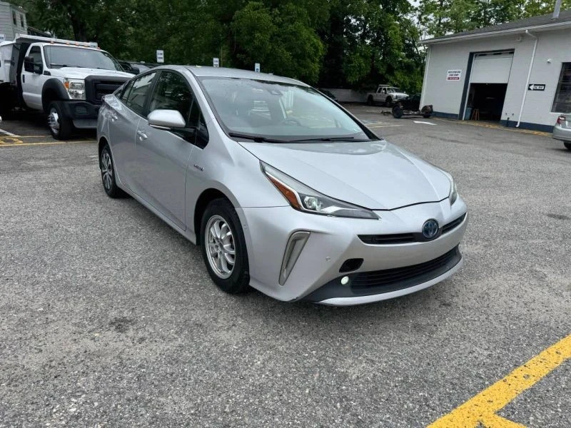 2019 Toyota Prius 4th Gen - Image 5 of 12