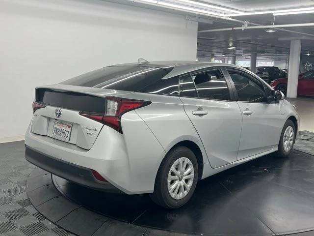 2019 Toyota Prius 4th Gen - Image 3 of 8