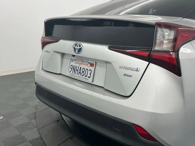 2019 Toyota Prius 4th Gen - Image 6 of 8