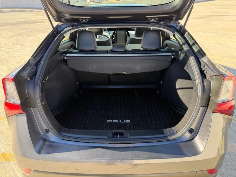 2019 Toyota Prius 4th Gen - Image 3 of 12