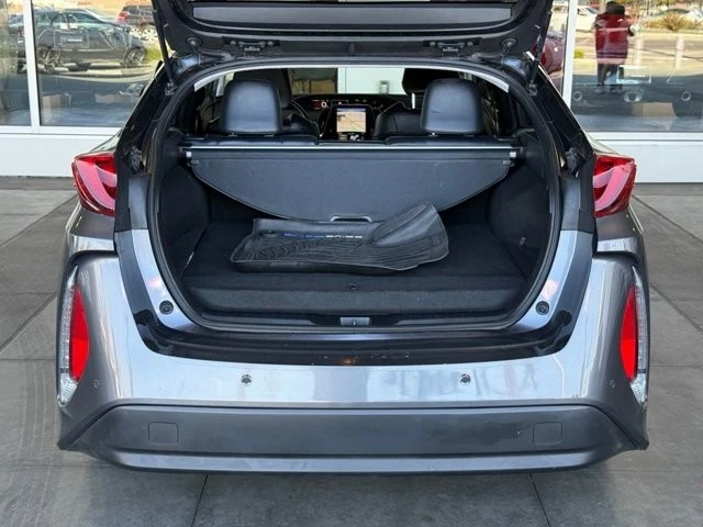 2019 Toyota Prius 4th Gen - Image 14 of 21