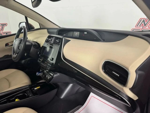 2019 Toyota Prius 4th Gen - Image 12 of 21