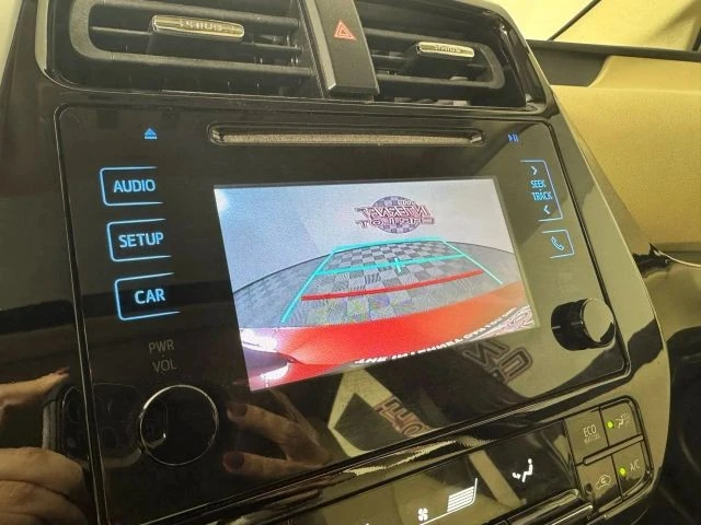 2019 Toyota Prius 4th Gen - Image 19 of 21