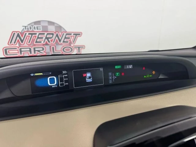 2019 Toyota Prius 4th Gen - Image 14 of 21