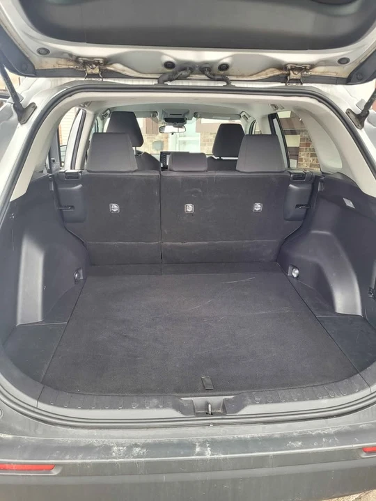 2019 Toyota RAV4 5th Gen - Image 6 of 13