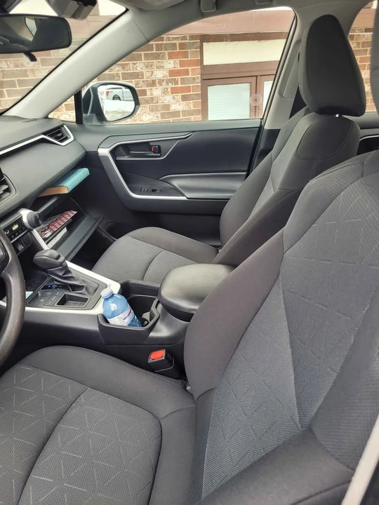 2019 Toyota RAV4 5th Gen - Image 2 of 13