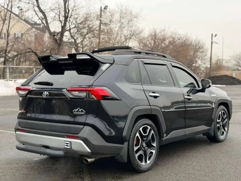 2019 Toyota RAV4 5th Gen - Image 6 of 12