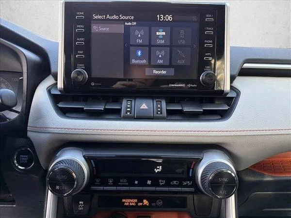2019 Toyota RAV4 5th Gen - Image 18 of 21