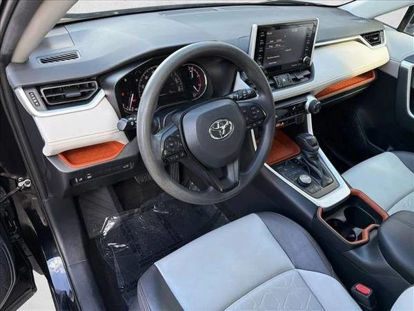 2019 Toyota RAV4 5th Gen - Image 12 of 21
