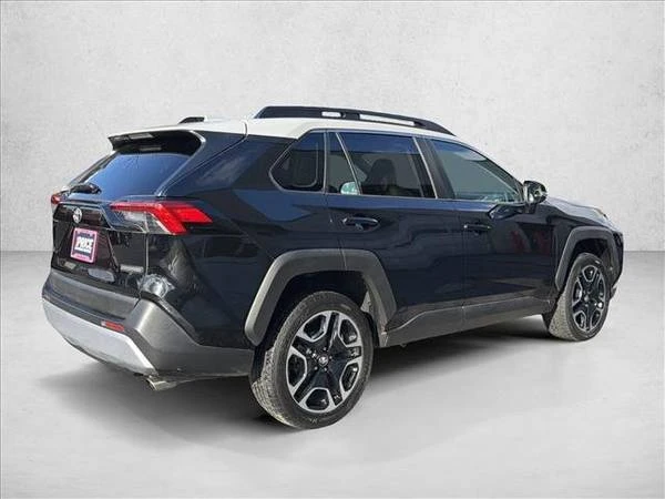 2019 Toyota RAV4 5th Gen - Image 5 of 21