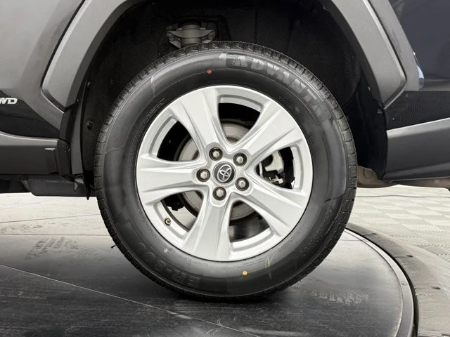 2019 Toyota RAV4 5th Gen - Image 12 of 12