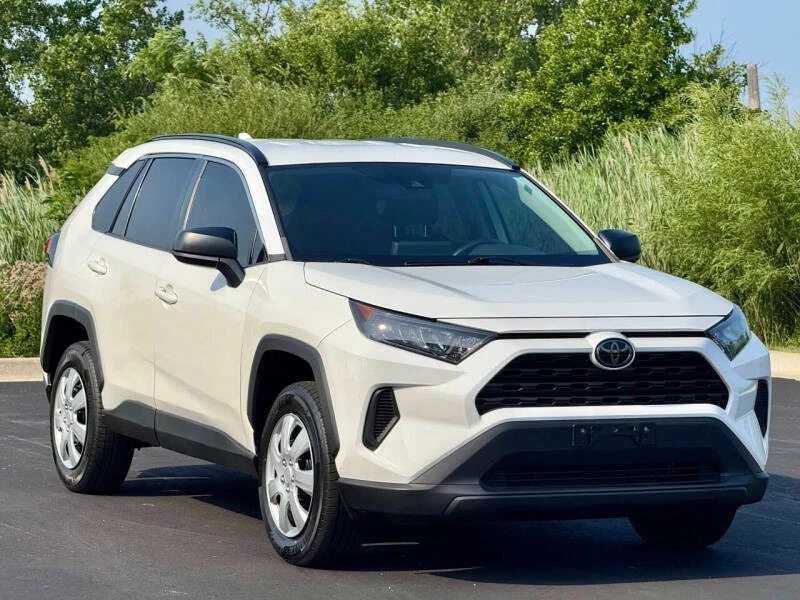 2019 Toyota RAV4 5th Gen - Image 3 of 21