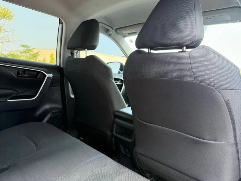 2019 Toyota RAV4 5th Gen - Image 13 of 21