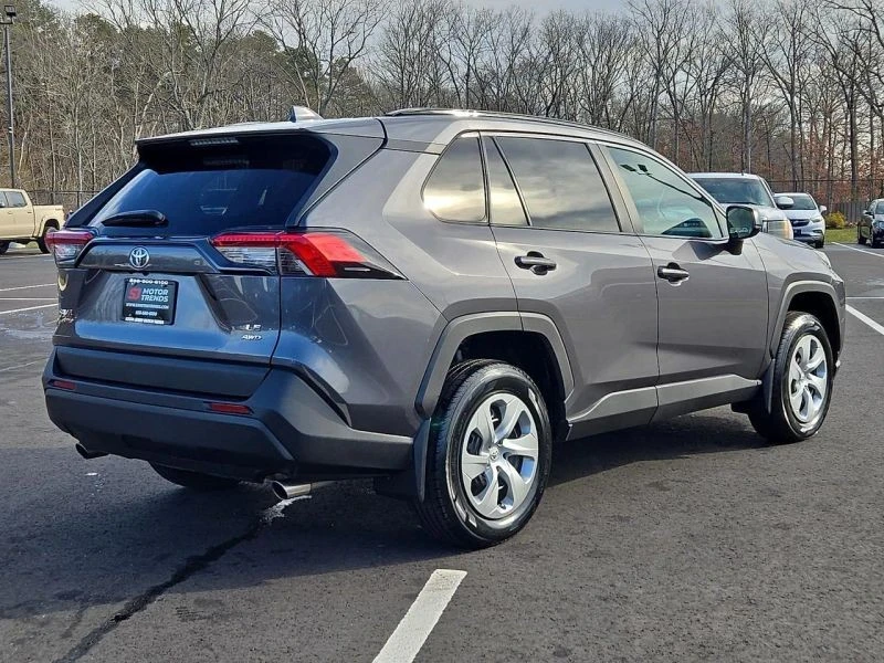 2019 Toyota RAV4 5th Gen - Image 6 of 12