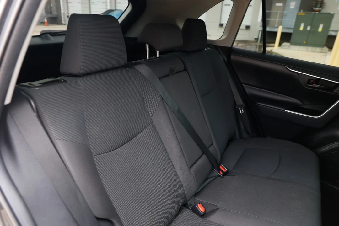 2019 Toyota RAV4 5th Gen - Image 14 of 21