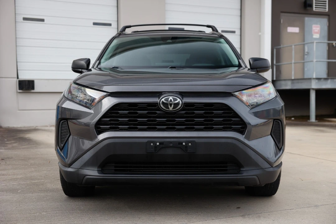 2019 Toyota RAV4 5th Gen - Image 17 of 21