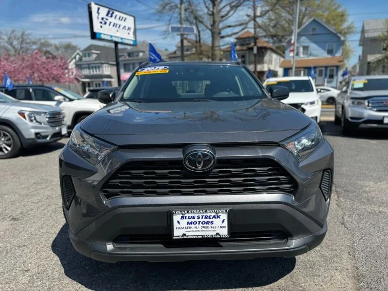 2019 Toyota RAV4 5th Gen - Image 2 of 12