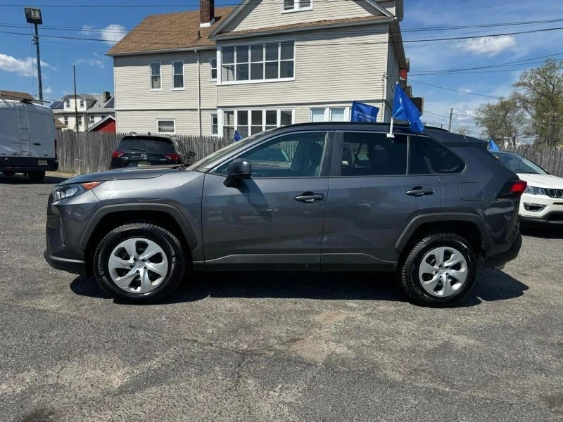 2019 Toyota RAV4 5th Gen - Image 7 of 12