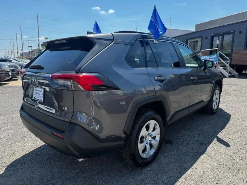 2019 Toyota RAV4 5th Gen - Image 10 of 12