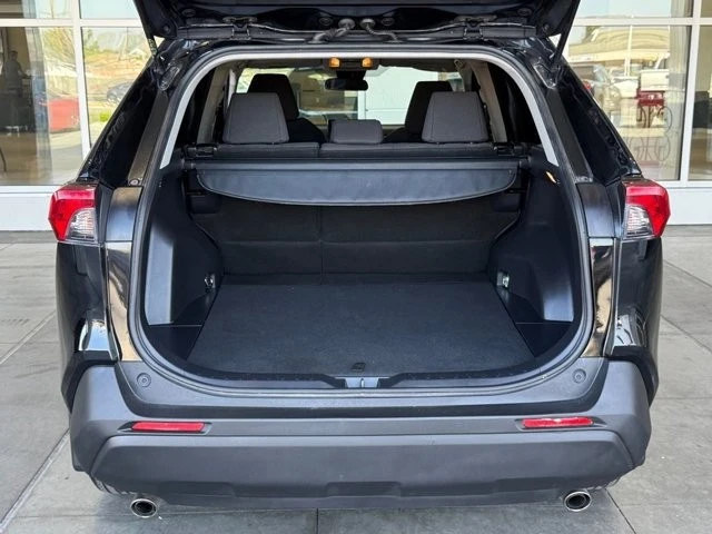 2019 Toyota RAV4 5th Gen - Image 14 of 21