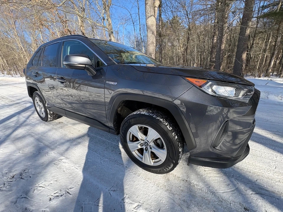 2019 Toyota RAV4 5th Gen - Image 14 of 21