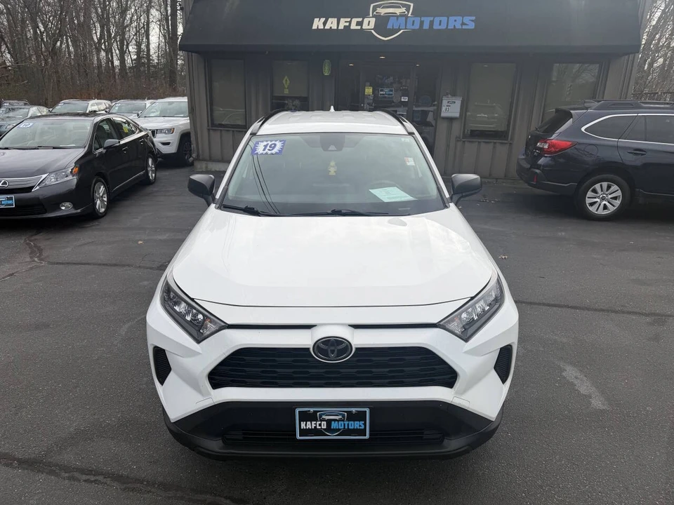 2019 Toyota RAV4 5th Gen - Image 4 of 21