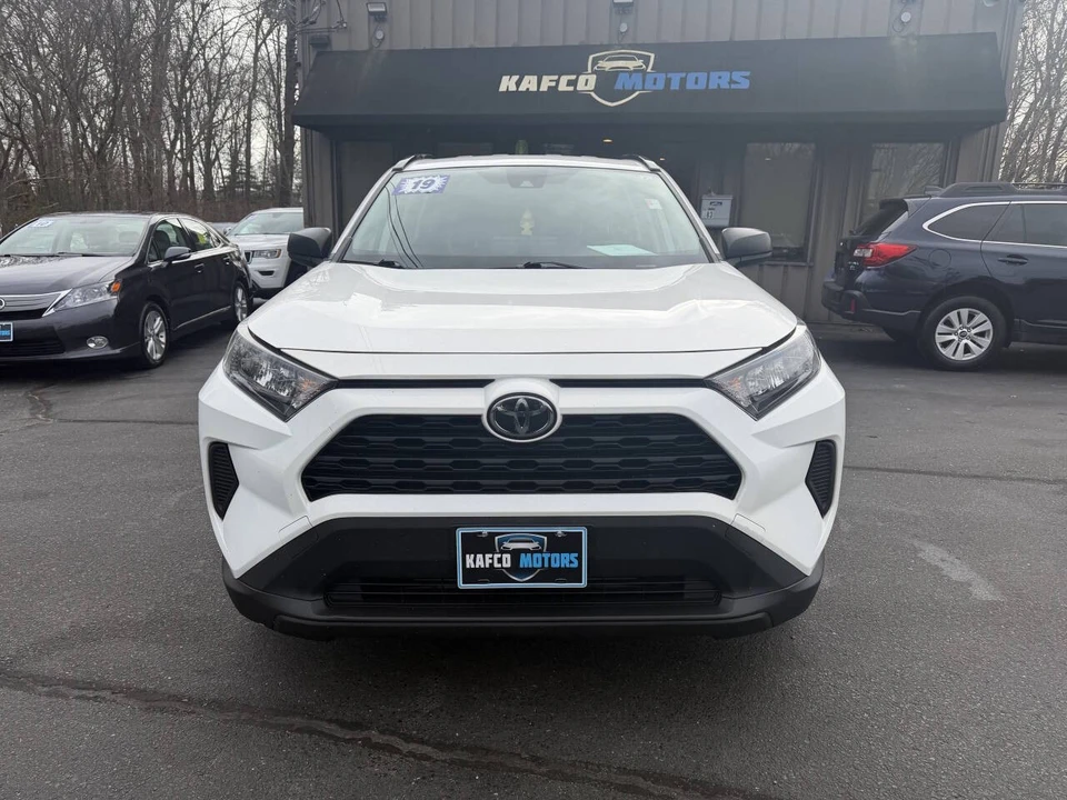 2019 Toyota RAV4 5th Gen - Image 3 of 21