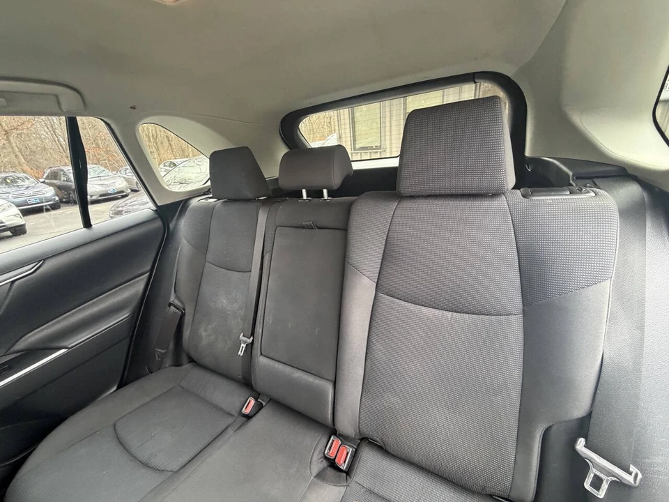 2019 Toyota RAV4 5th Gen - Image 19 of 21