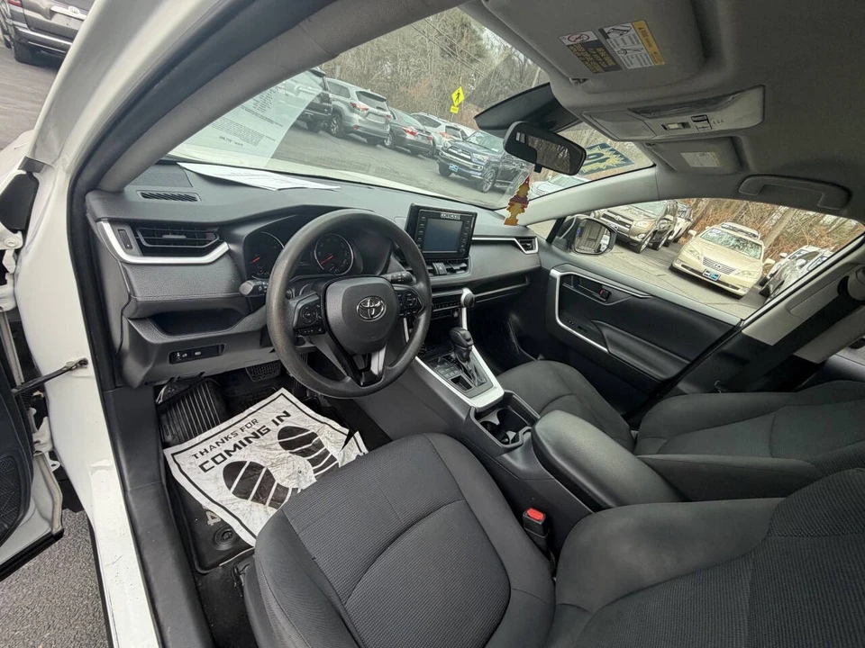 2019 Toyota RAV4 5th Gen - Image 14 of 21