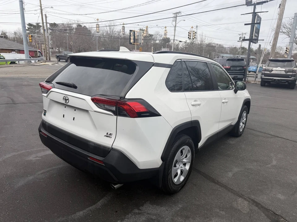 2019 Toyota RAV4 5th Gen - Image 10 of 21