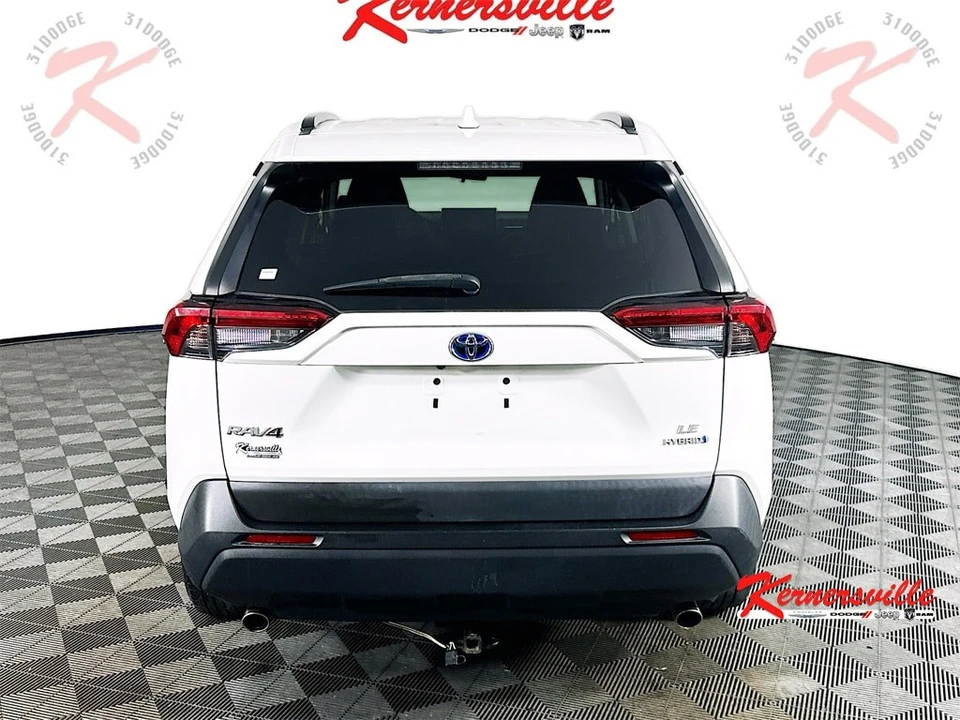 2019 Toyota RAV4 5th Gen - Image 6 of 21