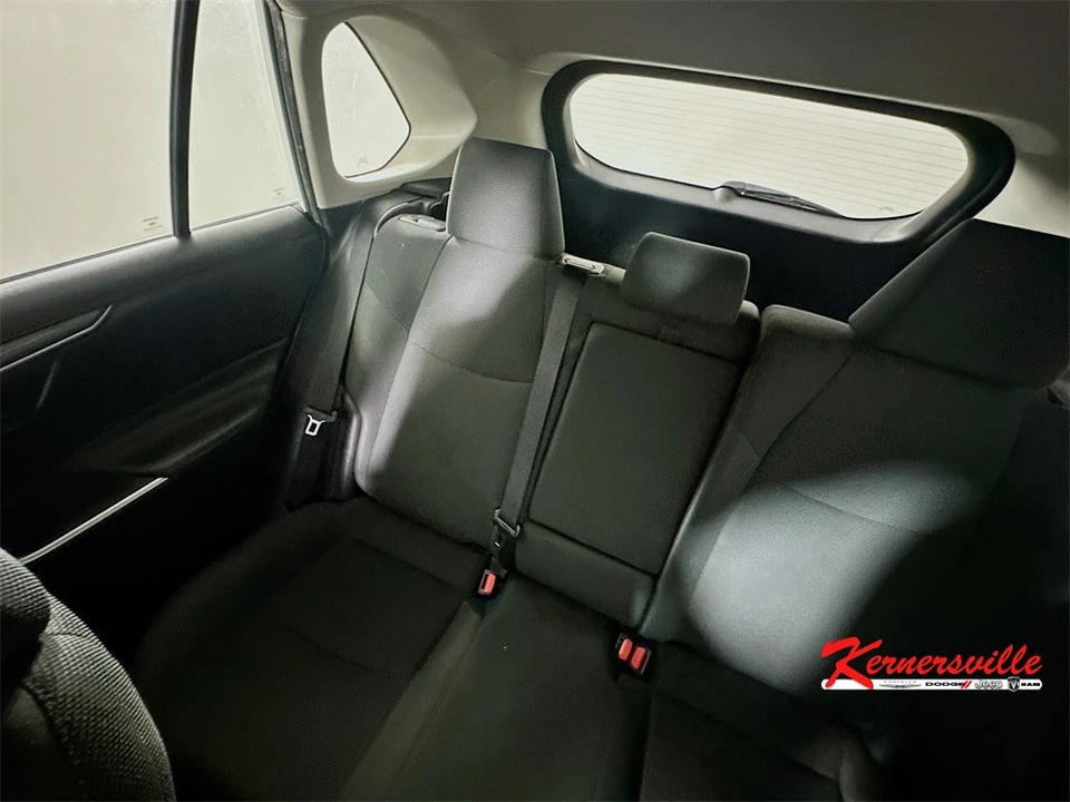 2019 Toyota RAV4 5th Gen - Image 12 of 21