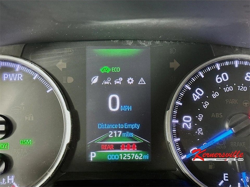 2019 Toyota RAV4 5th Gen - Image 15 of 21
