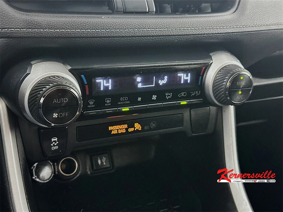 2019 Toyota RAV4 5th Gen - Image 18 of 21