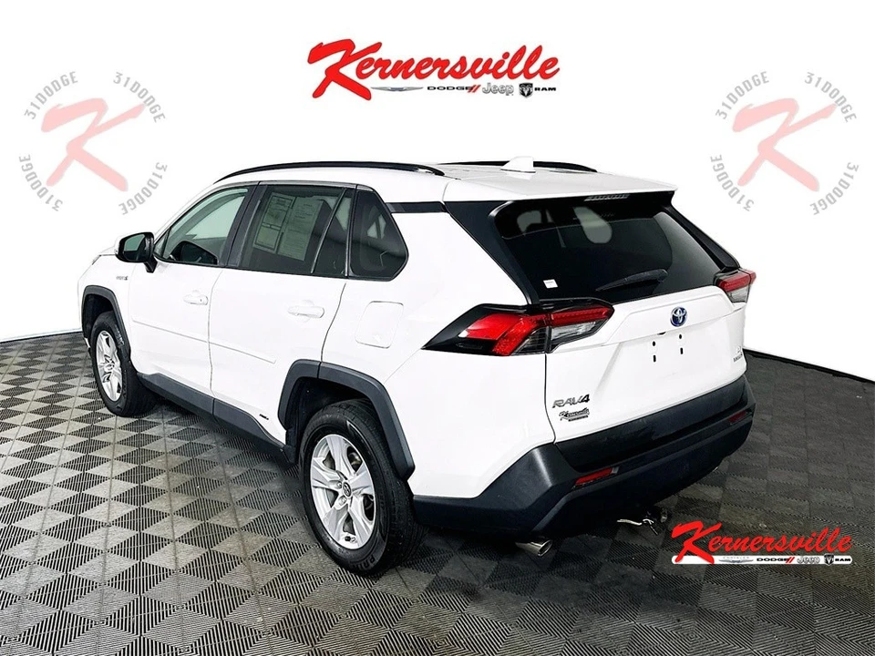 2019 Toyota RAV4 5th Gen - Image 5 of 21