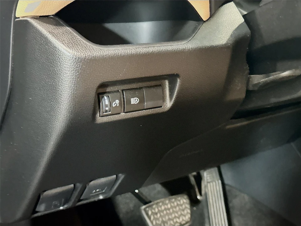 2019 Toyota RAV4 5th Gen - Image 7 of 21