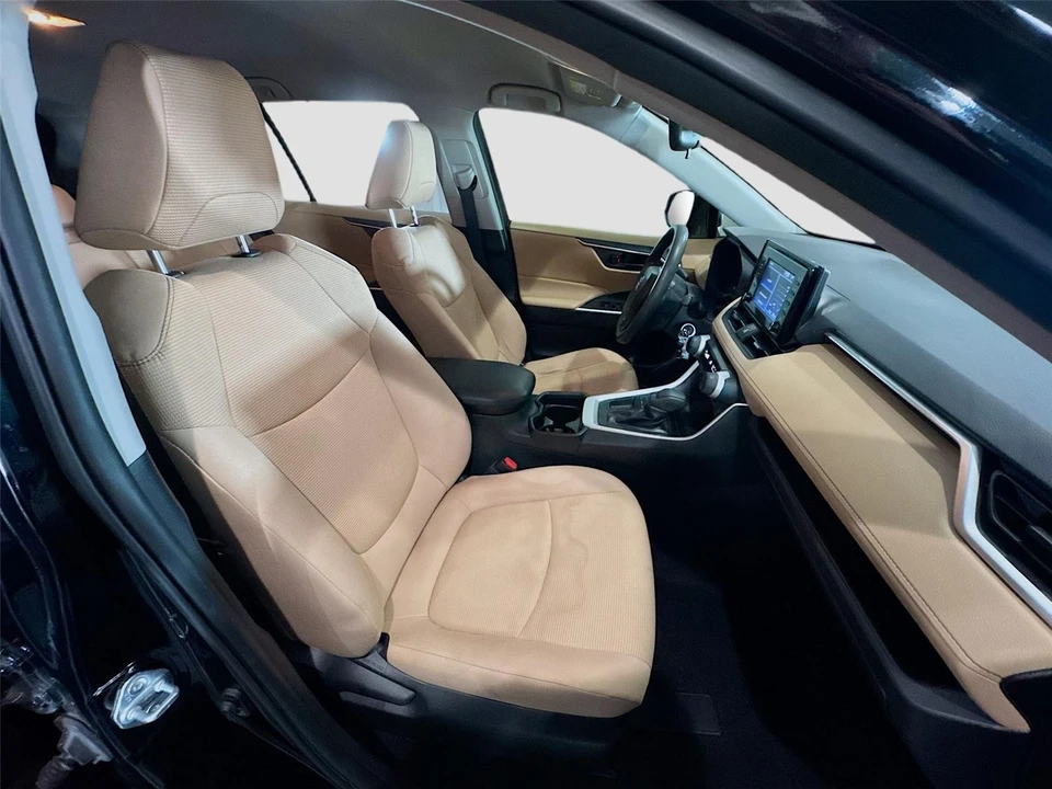 2019 Toyota RAV4 5th Gen - Image 19 of 21