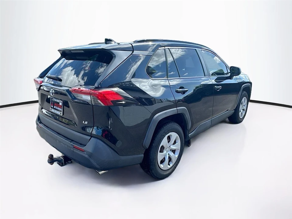 2019 Toyota RAV4 5th Gen - Image 5 of 18