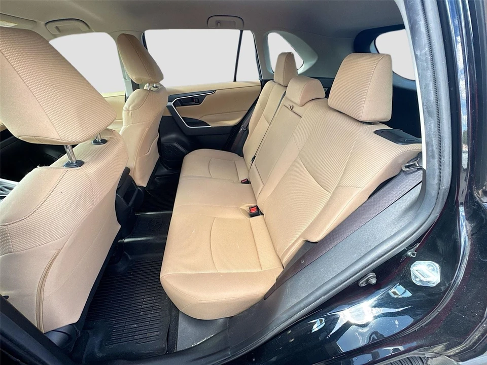 2019 Toyota RAV4 5th Gen - Image 13 of 18