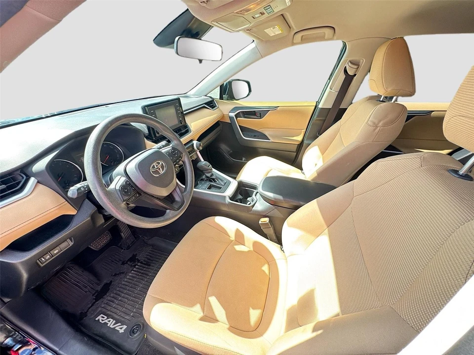 2019 Toyota RAV4 5th Gen - Image 16 of 18
