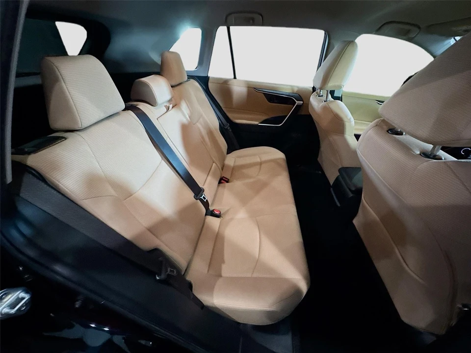 2019 Toyota RAV4 5th Gen - Image 18 of 21