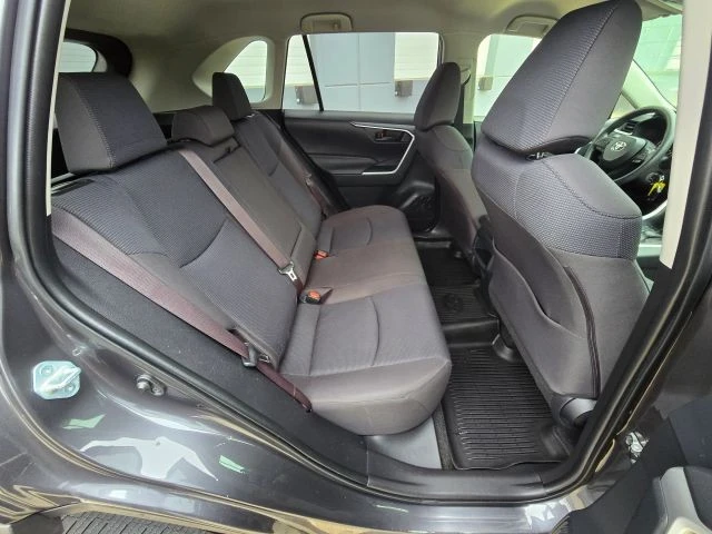 2019 Toyota RAV4 5th Gen - Image 18 of 21