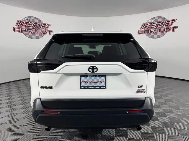 2019 Toyota RAV4 5th Gen - Image 6 of 21