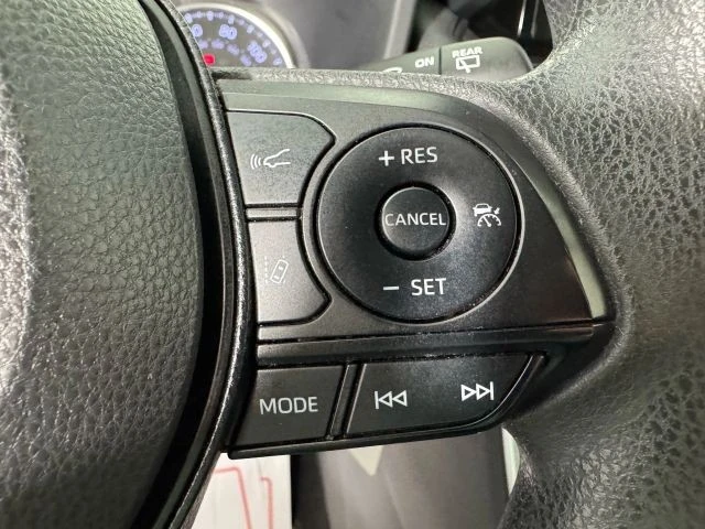 2019 Toyota RAV4 5th Gen - Image 16 of 21