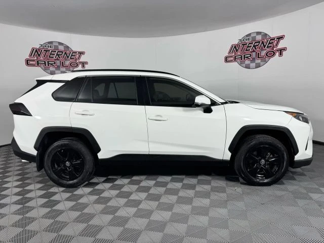 2019 Toyota RAV4 5th Gen - Image 8 of 21