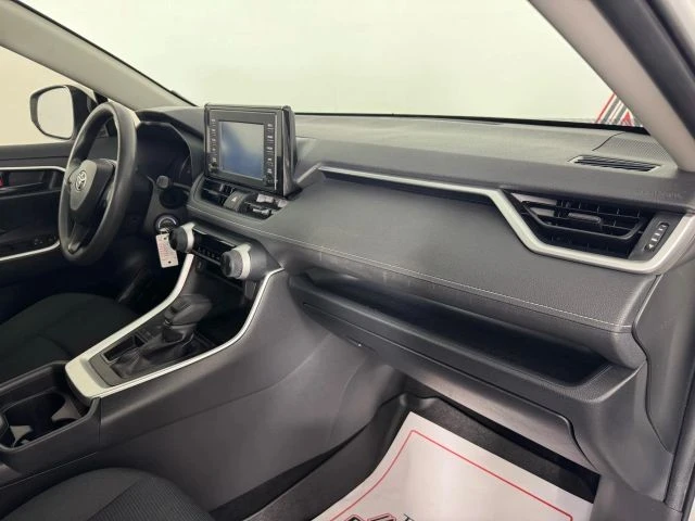 2019 Toyota RAV4 5th Gen - Image 12 of 21