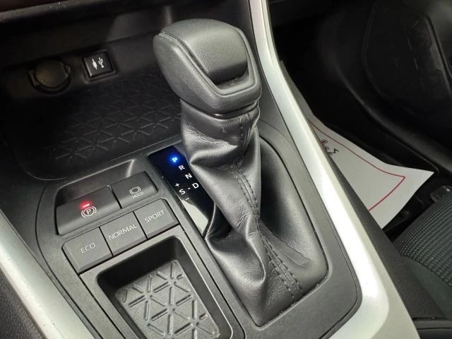 2019 Toyota RAV4 5th Gen - Image 20 of 21