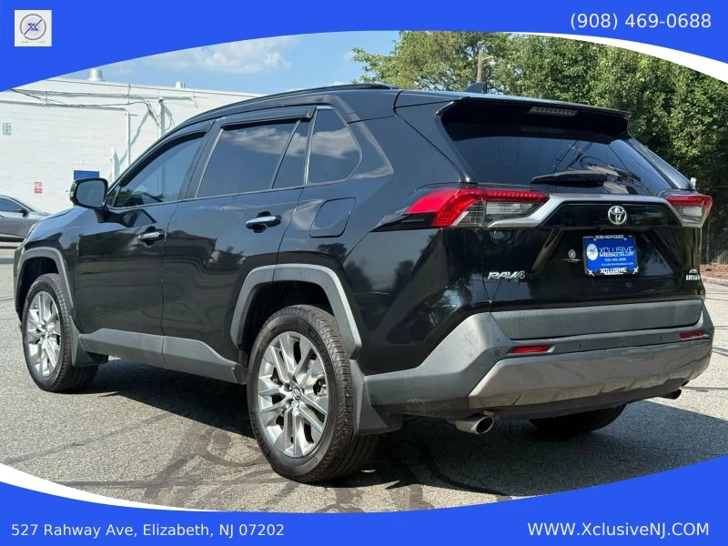 2019 Toyota RAV4 5th Gen - Image 2 of 12
